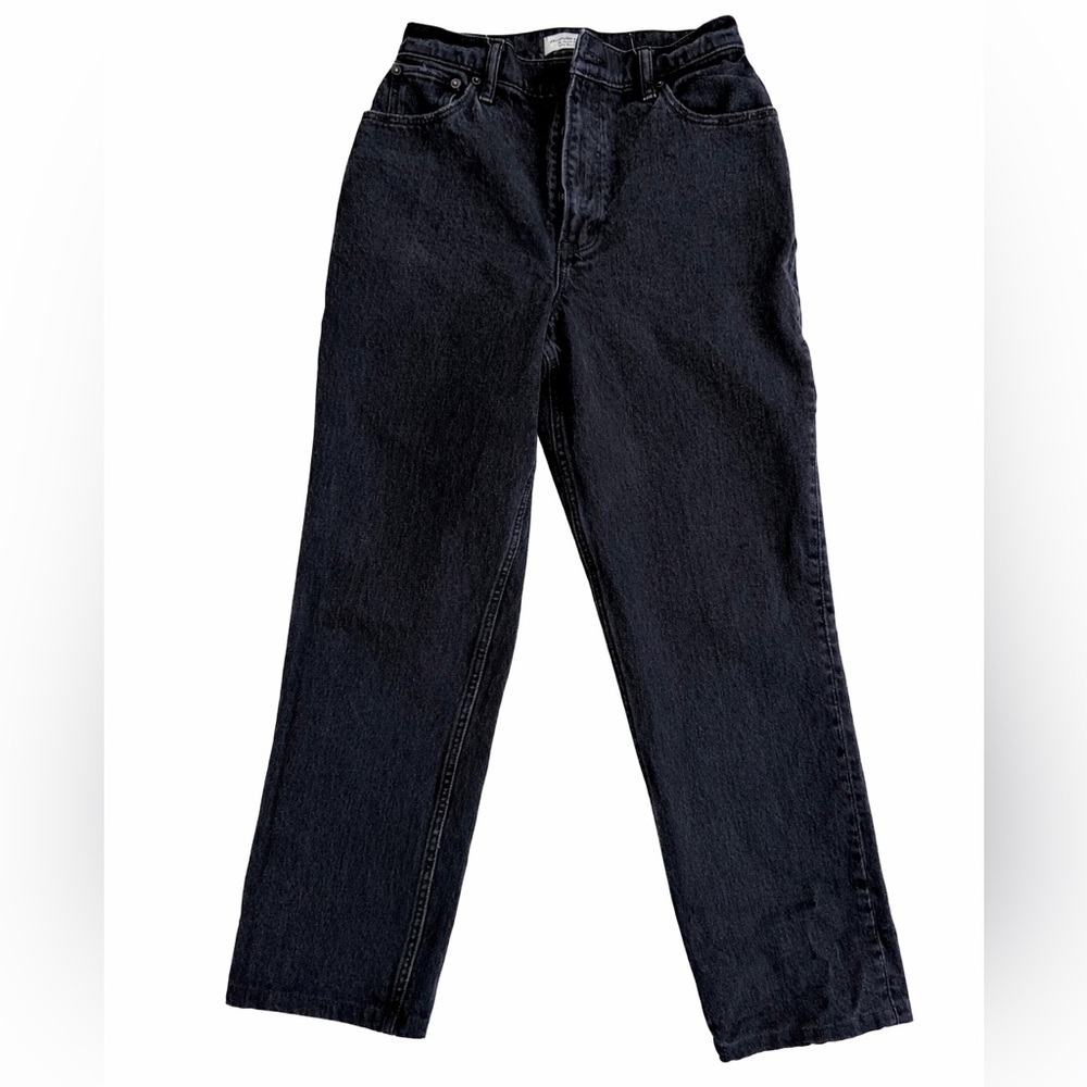 Abercrombie 90s Straight Curve Love Ultra High Rise Jeans Black - Size 28 / 6r